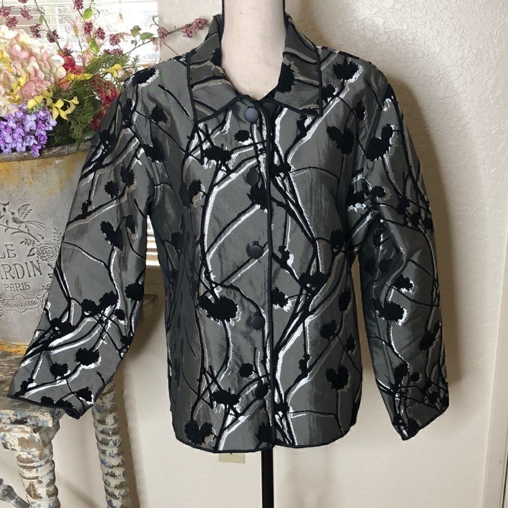 Winding River Gray and Black Flocked Reversible Jacket